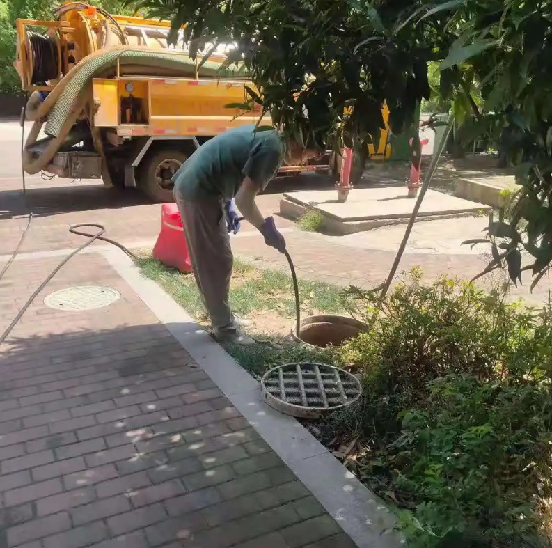 光坡镇市政排污管道清淤疏通——专业团队，让您全程省心！